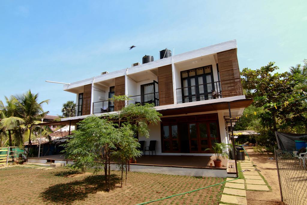 Casa Cubo By The Beach Bed & Breakfast Calangute Exterior photo